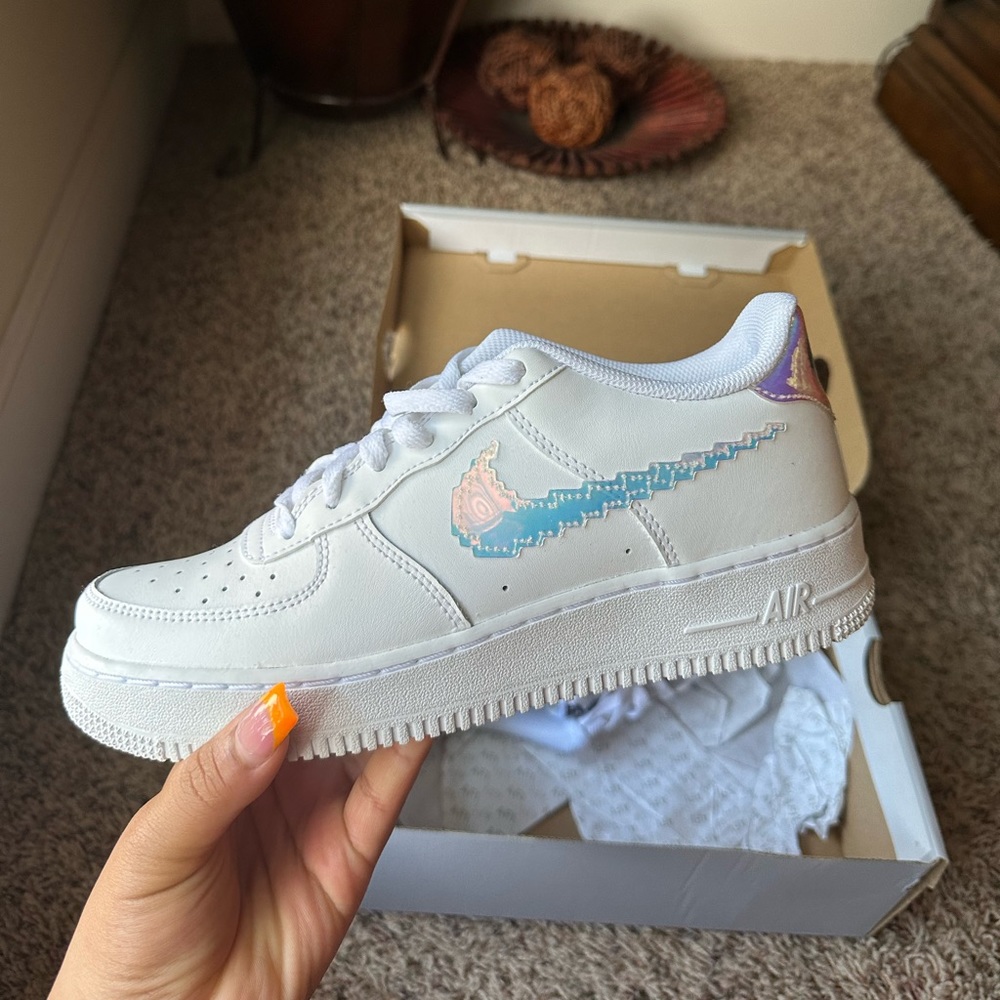 nike air forces.